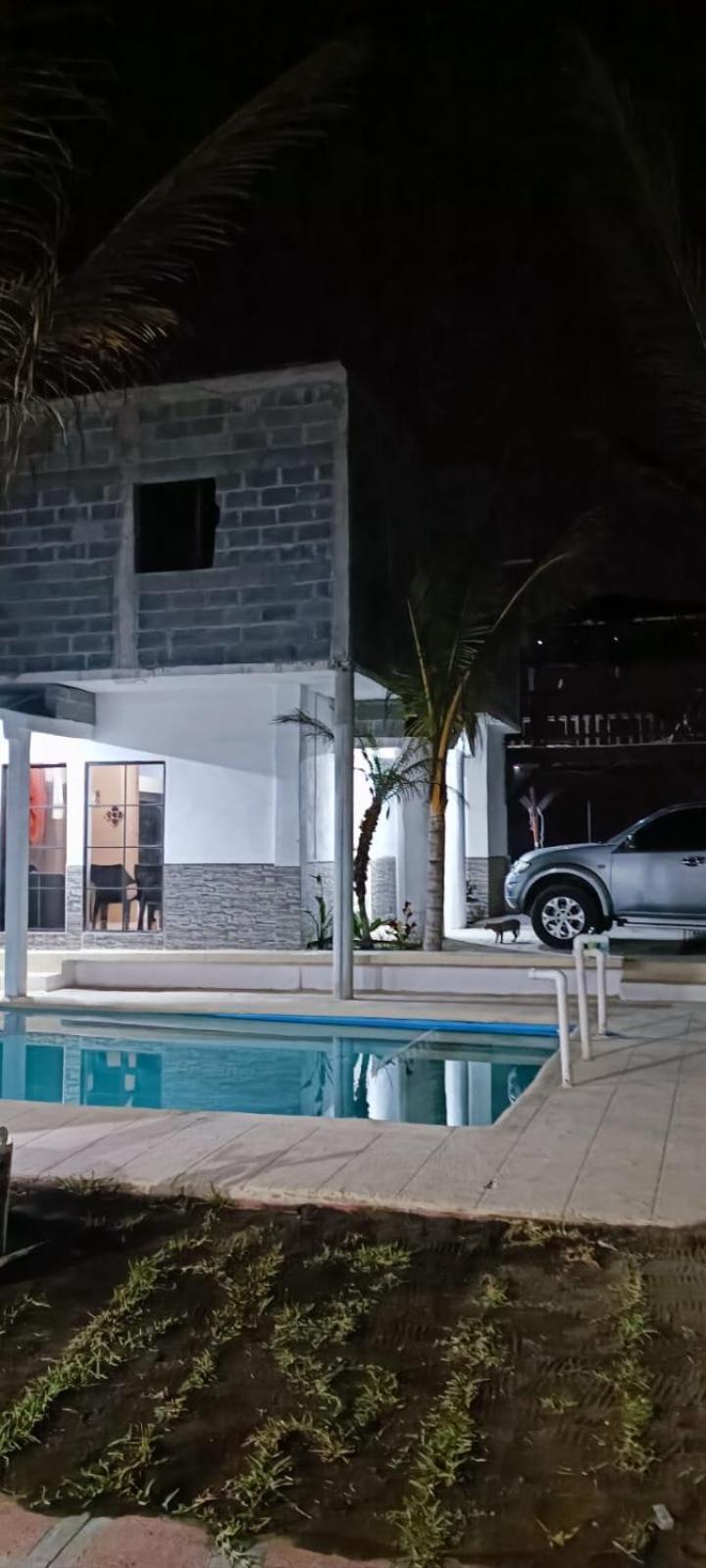Lo De Reyes Monterrico Y Sipacate Hotel Las Quechas Exterior photo